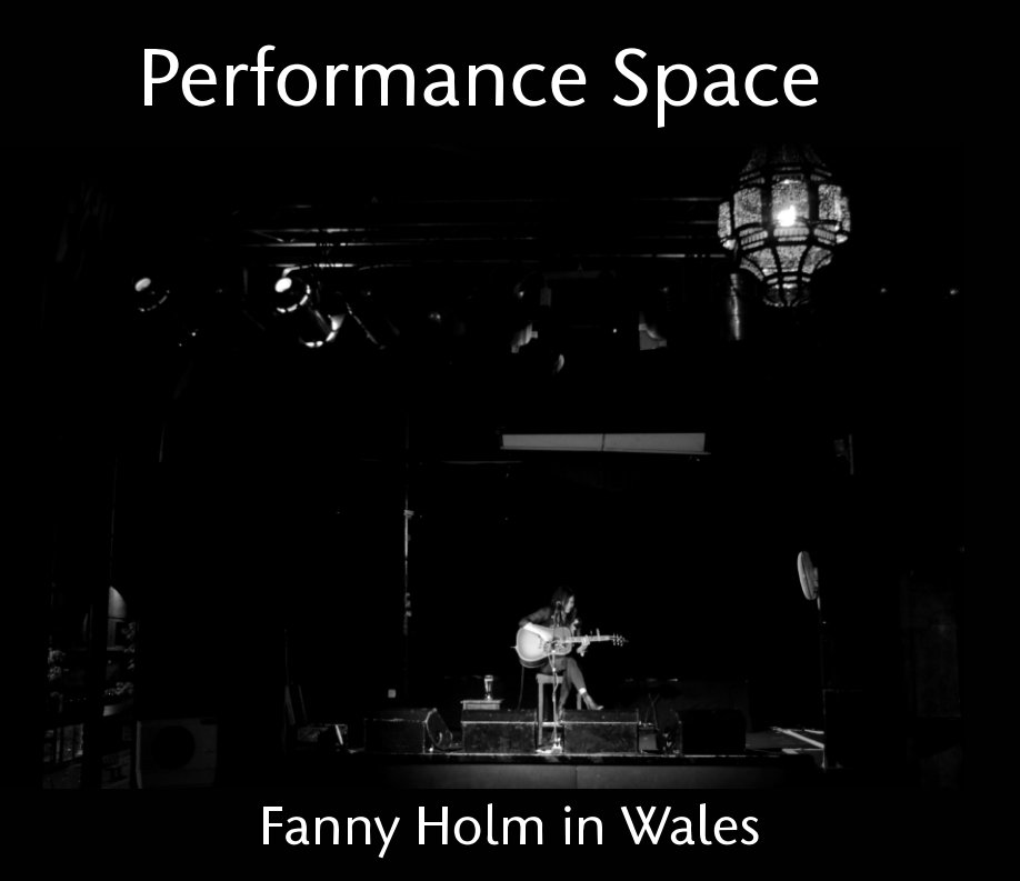 Ver Performance Space por Rhys Jones