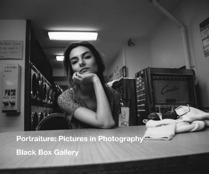 Ver Portraiture: Pictures in Photography por Black Box Gallery