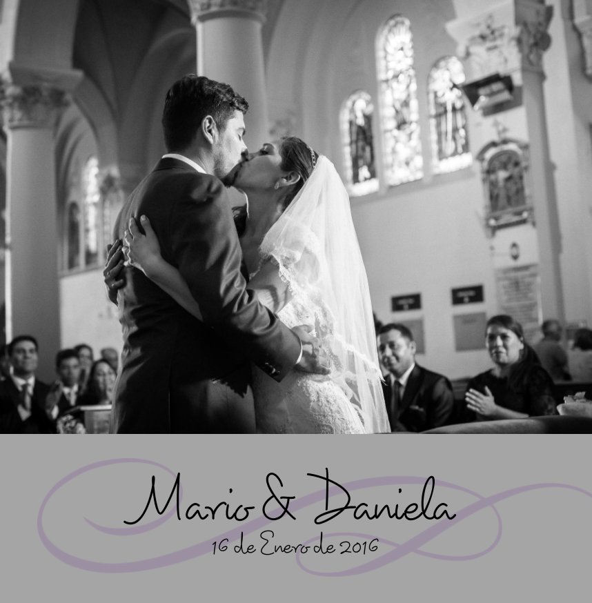 View Mario y Daniela by Mauricio Becerra