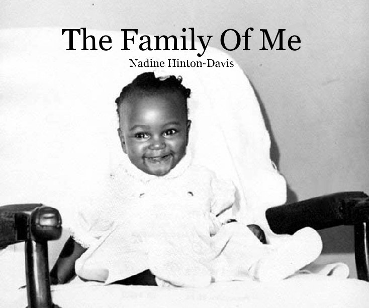 Bekijk Family Of Me - Softcover op Nadine Hinton-Davis