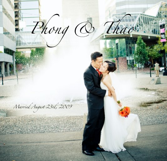 Ver Phong & Thao por www.BrideInspired.com