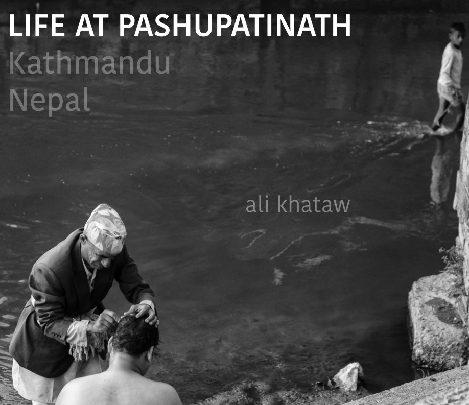 Life at Pashupatinath nach Ali Khataw (Photographer) anzeigen