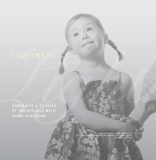 Visualizza Lightness di Noah Fallis, Jacquie McKechnie and Amber Boyd