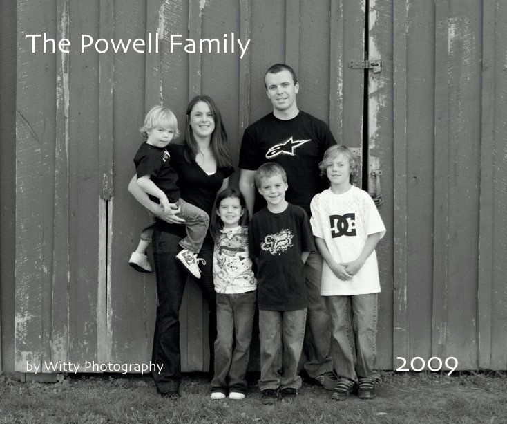 Bekijk The Powell Family 2009 op Witty Photography