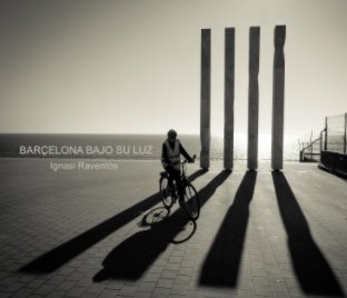 Barcelona bajo su luz book cover
