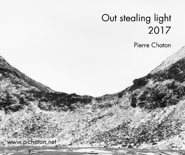 View Out stealing light – 2017 by Pierre Chaton