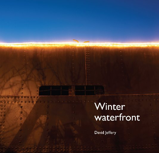 Visualizza Winter waterfront di David Jeffery