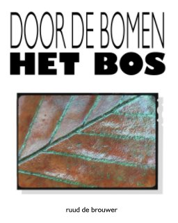 DOOR DE BOMEN HET BOS book cover