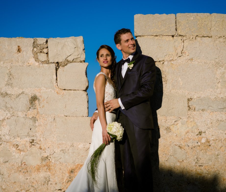 View BELINDA & JOSE by Manel Tamayo Wedding Photographer