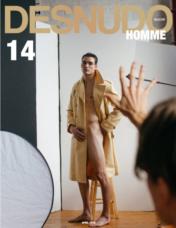 Bekijk Desnudo Homme 14 op DESNUDO MAGAZINE