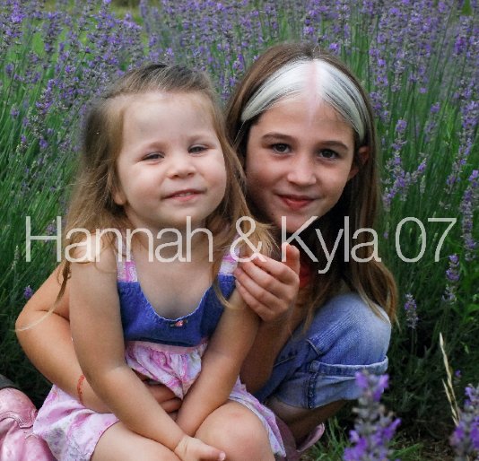 Ver Hannah & Kyla 07 por Danny Flanagan
