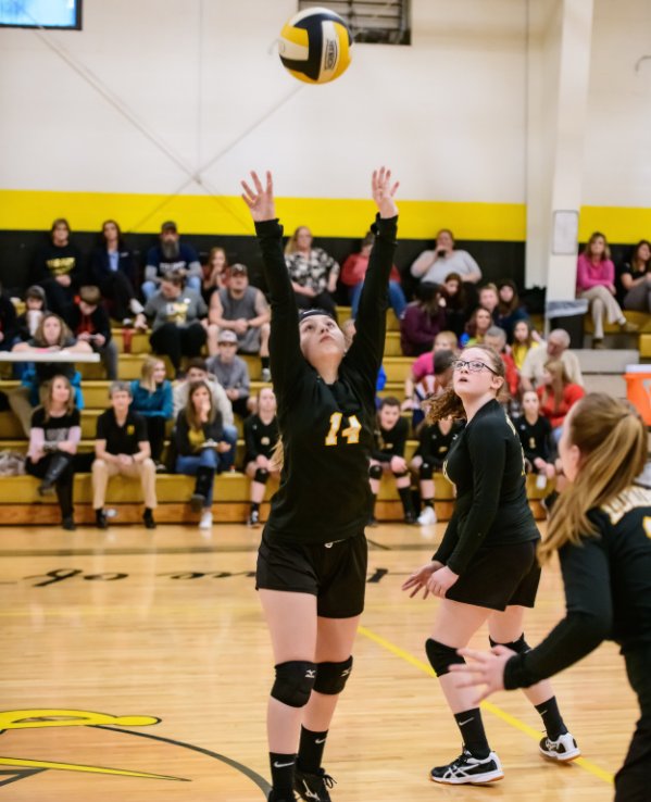 View Doniphan 8 Grade Volleyball by Steve Inman