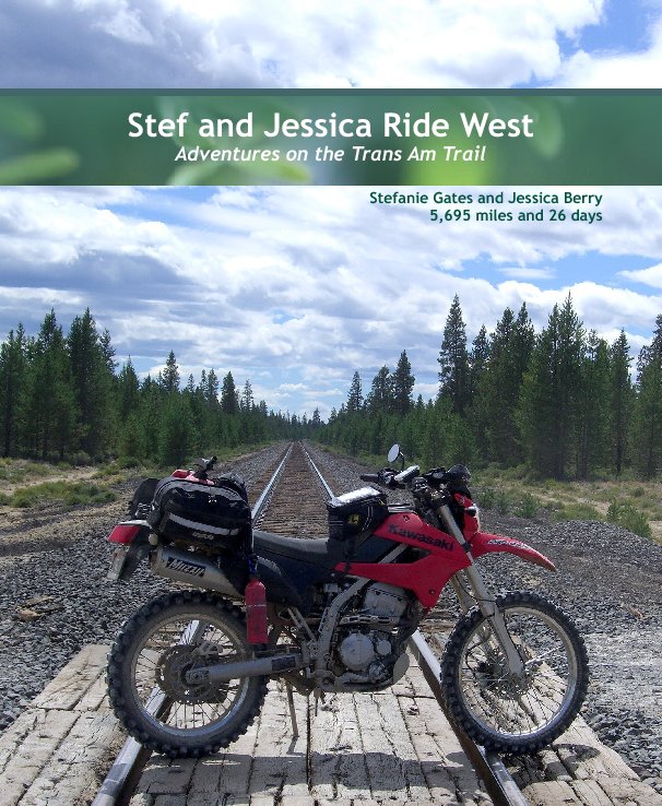 Visualizza Stef and Jessica Ride West di Stefanie Gates