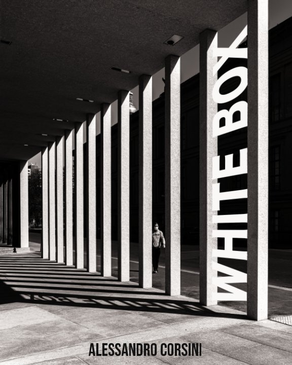 Ver White Box por Alessandro Corsini