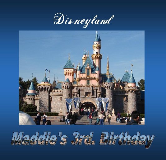 Maddie at Disneyland nach dbergs7 anzeigen