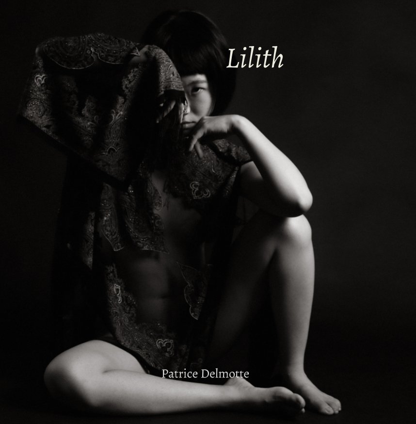 View Lilith -  Fine Art Photo Collection - 30x30 cm - Surprising Lilith. by Patrice Delmotte