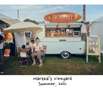 Martha's Vineyard Summer 2021 book cover