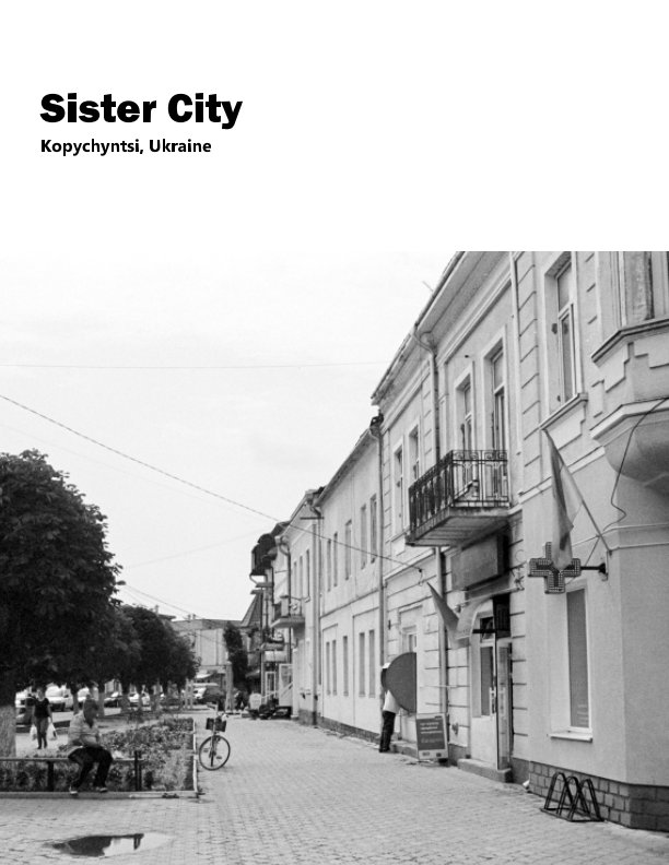 Visualizza Sister City di Michael Behm