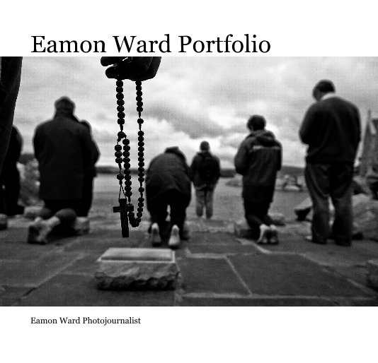 Voir %(titre) par %(nom_de_l'auteur)