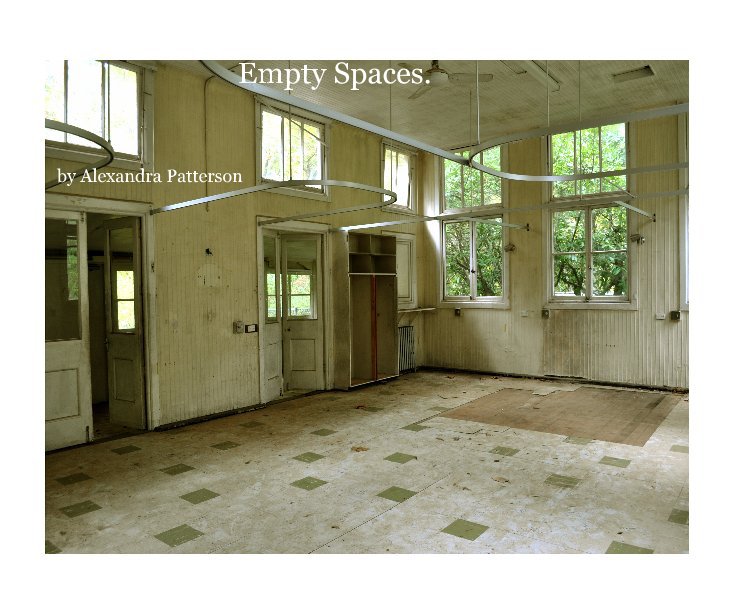 Ver Empty Spaces. por Alexandra Patterson
