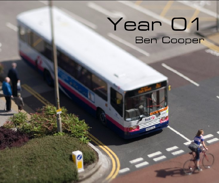 Ver Year 01 por Ben Cooper