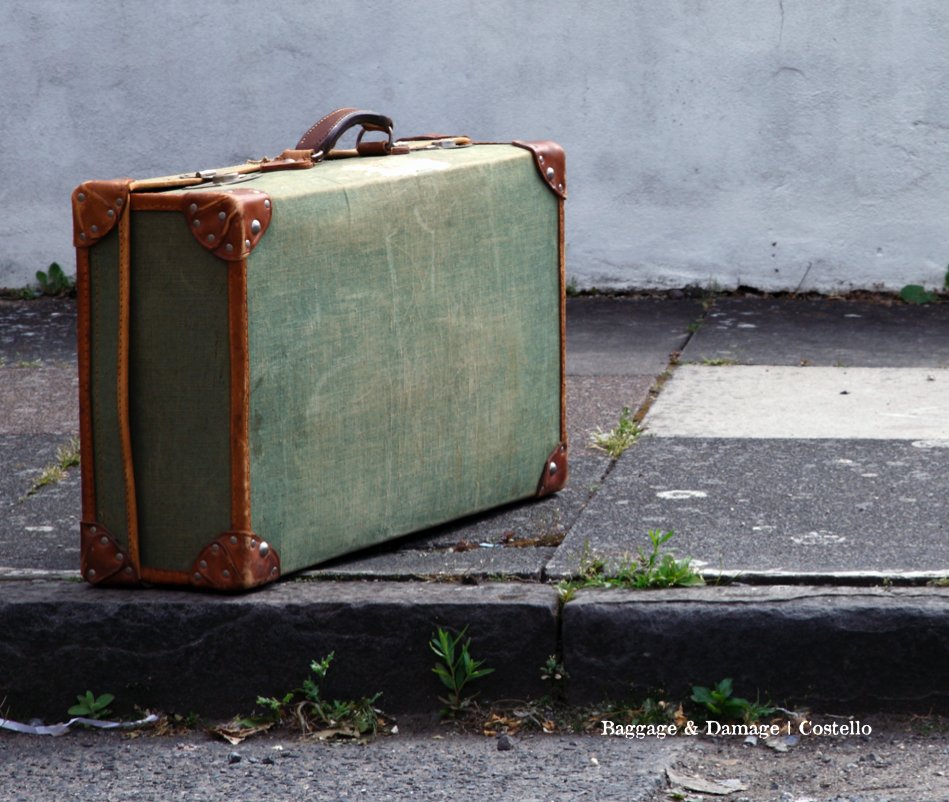 Visualizza Baggage & Damage | Costello di ThePagan
