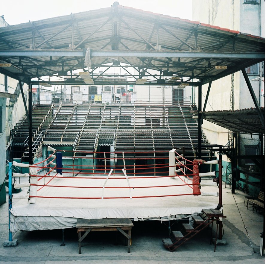 Ver Rafael Trejo Boxing Gym, Havana, Cuba por Shane Ward