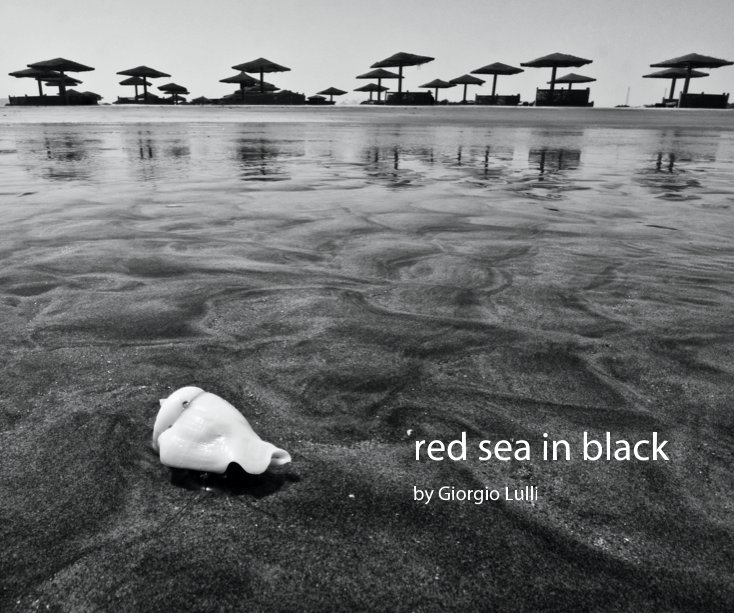 View red sea in black by Giorgio Lulli