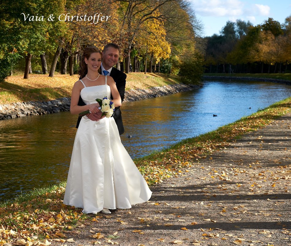 Vaia & Christoffer nach Malinnorlen anzeigen