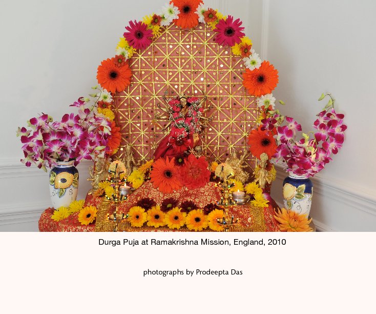 Ver Durga Puja at Ramakrishna Mission, England, 2010 por photographs by Prodeepta Das