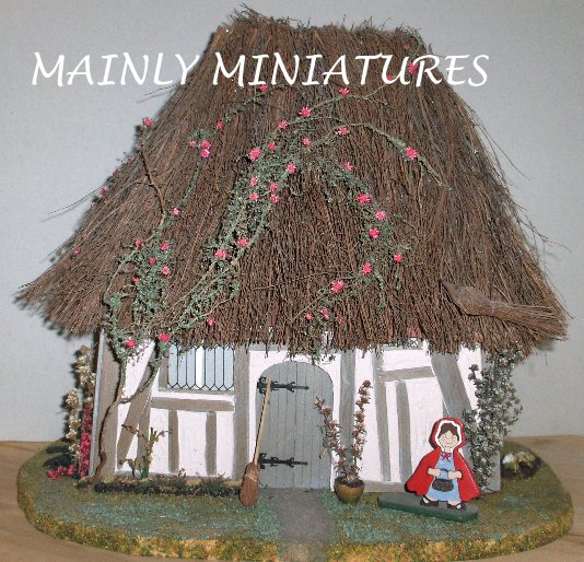 View MAINLY MINIATURES by Sarita Berges