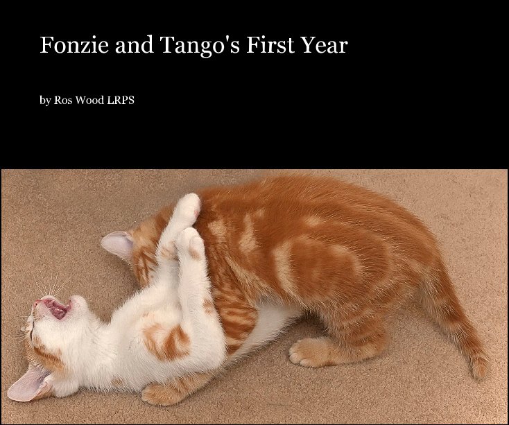 Fonzie and Tango's First Year nach Ros Wood LRPS anzeigen