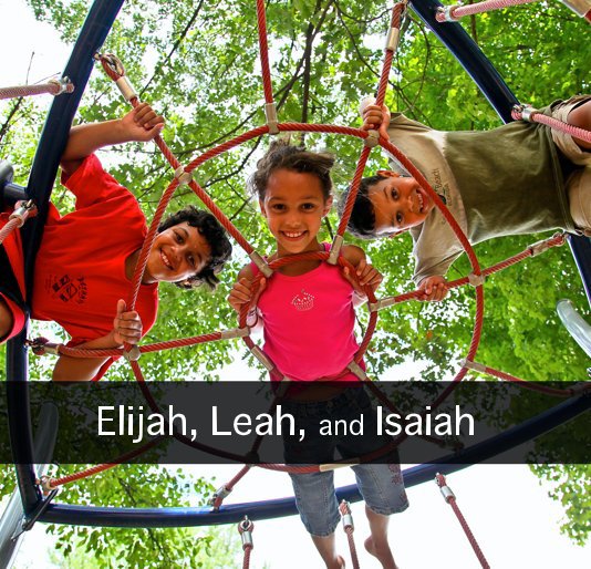 Ver Elijah, Leah, and Isaiah por Tony Powell