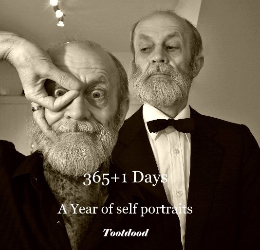 Ver 365+1 Days A Year of self portraits Tootdood por Tootdood