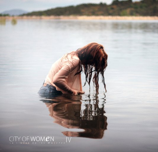 Ver City of Women IV por Cristina Altieri / Miqui Brightside / VC Ferry