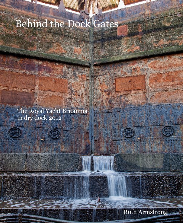 Visualizza Behind the Dock Gates di Ruth Armstrong