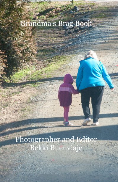 Ver Grandma's Brag Book por Photographer and Editor Bekki Buenviaje
