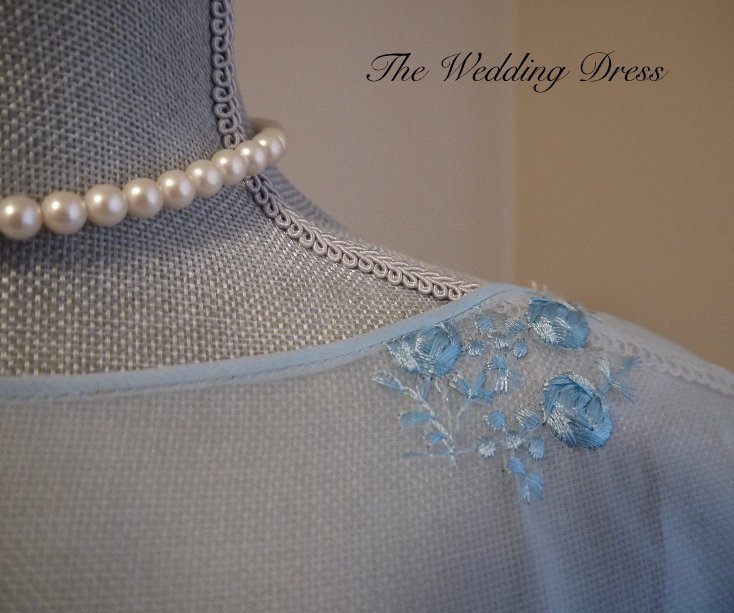 Bekijk The Wedding Dress op Suzan Wood-Young