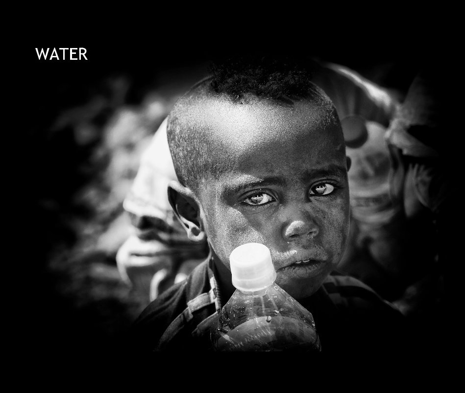 Visualizza WATER (big book) di We are 127 Photographer from 36 countries