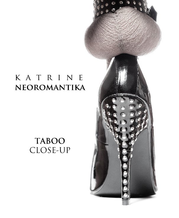 Bekijk TABOO CLOSE-UP op Katrine Neoromantika