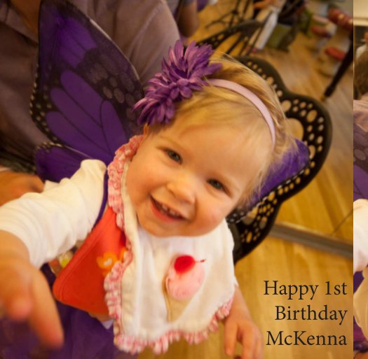 Bekijk McKenna's First Birthday op Emily Nugent