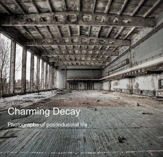 Visualizza Charming Decay di Hibbleton