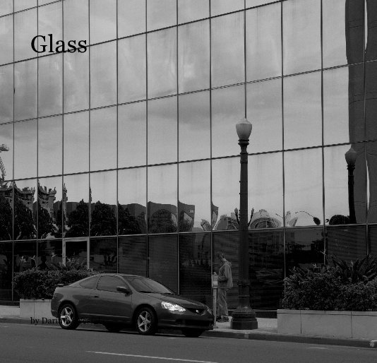 Bekijk glass op Darin L. Wessel