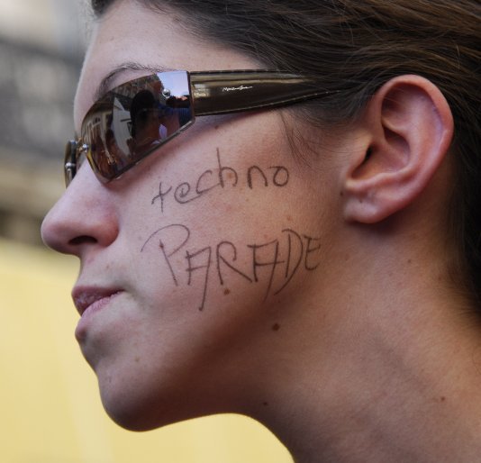 Ver Les 10 ans de la Technoparade!! por XGP