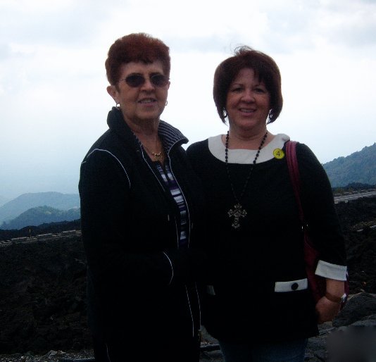 Bekijk Mom and Grandma's Vacation op Laura Winford
