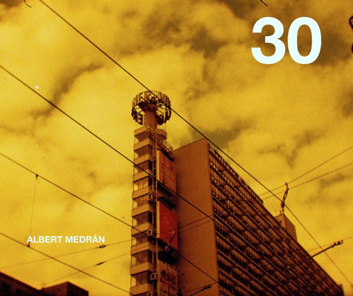 View 30 by ALBERT MEDRÁN