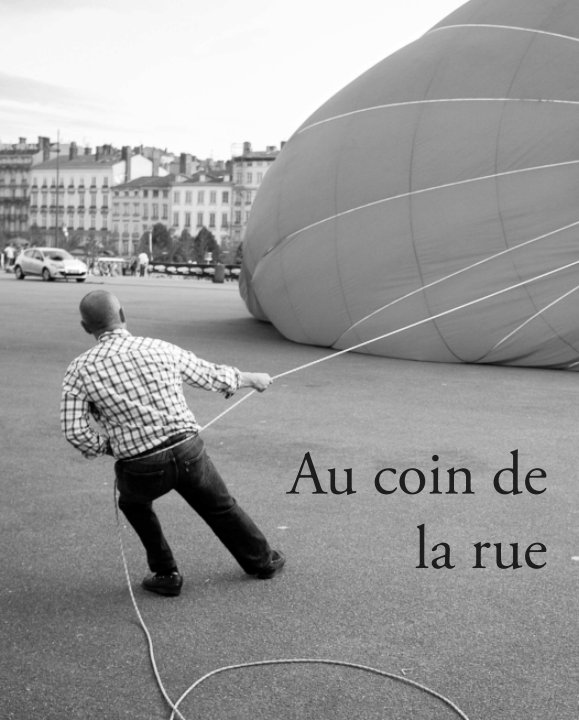 View Au coin de la rue by Victor Lejay